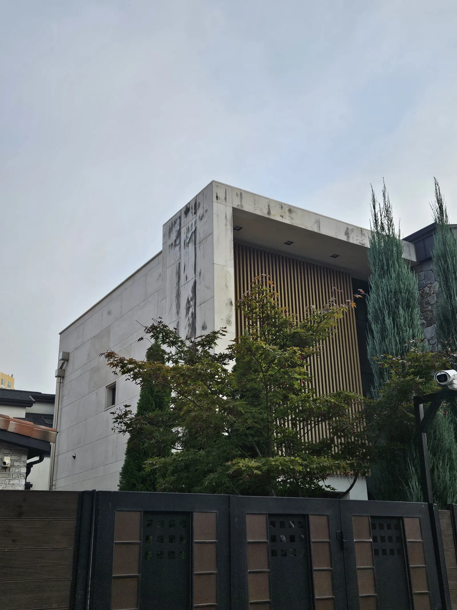 천안 대리석 라임스톤 천연석 복원 및 발수코팅 / 청운 C&C 외벽 복원 전문 현장 사진 5